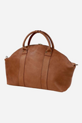 Reisetasche MM1304 in Cognac – Seitenansicht mit gerundeter Silhouette und Tragegriffen